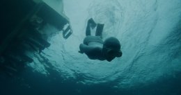 To the point of shedding tears! Becky Rebecca gave her all and trained to freedive for 4 months to take on the role of a national team competitor. In Uranus 2324, ready to be shown on 4 July in every cinema.