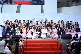 BNK48 celebrates its 7th anniversary, picks up hit songs 365 days with paper planes. Prepare to redo the 2024 version.