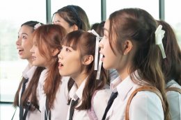 Hello, Come Back!!! チェンマイのWISH23アイドル7人組。 2年ぶりにセカンドシングル「Venus」で復帰。