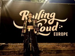 흔들리는 태국에서 비엔나까지! "Dr. Wassana"는 "Rolling Loud Thai 2024" 조직팀을 이끌고 "Rolling Loud Europe"에서 세계적인 아티스트들과 어깨를 나란히 합니다.