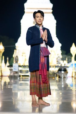 "Tao Phusilp" holds a good day 11.11, sends a new song "Mon Rak Phra That Phanom" grabs "Putthasone Sidawan", a celebrity from Lao PDR as the female lead MV
