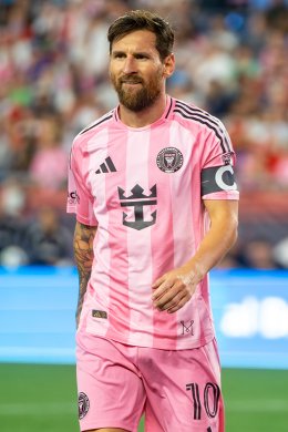 ลีโอเนล เมสซี่ สถิติอาชีพครบทุกตัวเลข GOAT แห่งโลกฟุตบอล