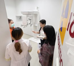 คลินิกทันตกรรมดีฟอร์ยู ได้รับการตรวจประเมินและผ่านการรับรองมาตรฐาน Thai Dental Clinic Accreditation (TDCA) ระดับเกณฑ์ TDCA 2402