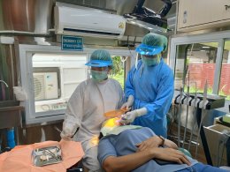 บริการรถทันตกรรมเคลื่อนที่ดีฟอร์ยู