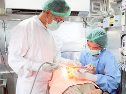 บริการรถทันตกรรมเคลื่อนที่ดีฟอร์ยู