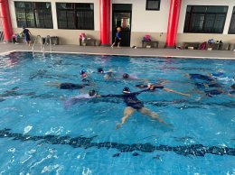 ประชาสัมพันธ์เรียนพิเศษว่ายน้ำโรงเรียนวุฒิวิทยา 2