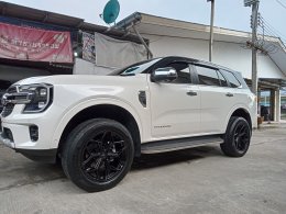 Ford Everest V-RACING VZ01 Gloss Black & Matt Black