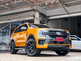 Ford Everest Mohawk WP953 Gloss Black & Matt Black