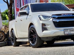 Isuzu D-Max V-RACING VZ01 Gloss Black & Matt Black