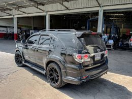 Toyota Fortuner V-RACING VZ01 Gloss Black & Matt Black