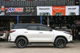 Toyota Fortuner V-RACING VZ01 Gloss Black & Matt Black