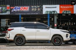 Toyota Fortuner V-RACING VZ01 Gloss Black & Matt Black