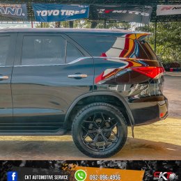 Toyota Fortuner V-RACING VZ01 Gloss Black & Matt Black