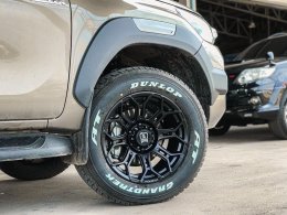 Toyota Revo Mohawk WP953 Gloss Black & Matt Black