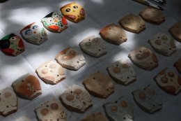 Kad Ho The Creative Market Where Rent is Paid in "Smiles"