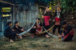 Hmong Studio When Hmong Photograph Hmong
