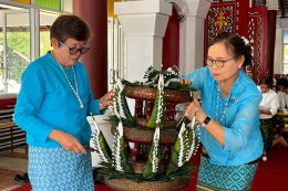 พับใบตองด้วยความเพียร เย็บศรัทธาด้วยความนิ่ง ประกวด บายศรี