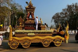 พาเหรดแห่ง Soft Power 15 อำเภอ มรดกหัตถศิลป์ร้อยปีที่ยังมีลมหายใจของเมืองน่าน