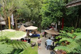 Kad Ho The Creative Market Where Rent is Paid in "Smiles"