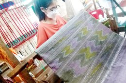 Sao Luang Village Textiles: From Ancestral Wisdom to Women's Empowerment in Nan ผ้าทอบ้านซาวหลวง: มรดกภูมิปัญญาสู่พลังสตรีแห่งน่าน