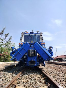 Ballast Regulator and Dynamic Track Stabilizer