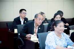 ดร.จิตรกร เผด็จศึก ประธานอาวุโส นายจอมพงษ์ ชูทับทิม รองประธาน/เลขาธิการ นายทนงศักดิ์ ทรัพย์เฟื่องฟู รองประธาน นางสาวปคุณา บุญก่อเกื้อ รองประธาน นายเดชาธร เดชาไพศาลกิจกรรมการหอการค้า  เข้าร่วมประชุมสรรหากรรมการธรรมาภิบาลจังหวัดฉะเชิงเทรา ในวันพฤหัสบดีที่ 1