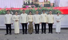 วันพุธที่ 3 มิถุนายน 2569 นายยุทธนา มาตเจือ ประธาน และคณะกรรมการหอการค้า ร่วมงานเฉลิมพระเกียรติ เนื่องในโอกาสพระราชพิธีมหามงคลเฉลิมพระชนมพรรษา 4 รอบ สมเด็จพระนางเจ้าฯ พระบรมราชินี 3 มิถุนายน 2569 ในวันพุธที่ 3 มิถุนายน 2569 เวลา 18.00 น. พิธีถวายเครื่องรา