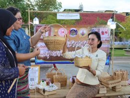 วันศุกร์ที่ 5 มิถุนายน 2569  เวลา 17.00 น. นายทนงศักดิ์ ทรัพย์เฟื่องฟู รองประธานหอการค้า ร่วมงานถนนสายวัฒนธรรมจังหวัดฉะเชิงเทรา ครั้งที่ 4 ณ บริเวณริมแม่น้ำบางปะกง หน้าสำนักงานพระคลังข้างที่ ต.หน้าเมือง อ.เมือง จ.ฉะเชิงเทรา