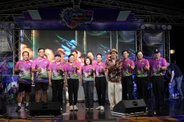 วันเสาร์ที่ 6 มิถุนายน 2569 เวลา 19.30 น. นายยุทธนา มาตเจือ ประธานและคณะกรรมการหอการค้า ร่วมพิธีเปิด กิจกรรมวิ่งเพื่อการท่องเที่ยวเชิงกีฬา 3 สมุทร 8 ริ้ว Night RUN ณ บริเวณเวทีริมแม่น้ำบางปะกงหน้าสำนักงานพระคลังข้างที่ จังหวัดฉะเชิงเทรา อ.เมืองฉะเชิงเทรา 