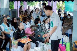 วันจันทร์ที่ 6 กรกฎาคม 2569 เวลา 8.30 น. นายพงศ์ธร เผ่าบรรจง รองประธานหอการค้า ร่วมพิธีเปิดกิจกรรมการออกหน่วยแพทย์เคลื่อนที่ พอ.สว ณ โรงเรียนสุเหร่าเกาะไร่ หมู่ที่ ๕ ตำบลเกาะไร่ อำเภอบ้านโพธิ์ จังหวัดฉะเชิงเทรา 