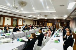 ดร.จิตรกร เผด็จศึก ประธานหอการค้า และนายทนงศักดิ์ ทรัพย์เฟื่องฟู กรรมการหอการค้าฯ ร่วมประชุมคณะกรรมการร่วมภาคเอกชน 3 สถาบัน (กกร.) กลุ่มจังหวัดภาคตะวันออก 1 ครั้งที่ 1/2568            ในวันอังคารที่ 4 มีนาคม 2568  เวลา 13.30 น.  ณ ห้องประชุม 1 ชั้น 7 ศูนย