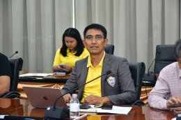 ดร.จิตรกร เผด็จศึก ประธานหอการค้าฯ นายยุทธนา มาตเจือ รองประธาน นายอาทร เสริมศักดิ์ศศิธร ประธาน YEC ร่วมให้สัมภาษณ์ ในหัวข้อ การพัฒนาทักษะแรงงานตามความต้องการของภาคอุตสาหกรรมเป้าหมาย (Mismatch) กรณีศึกษา: อุตสาหกรรมยานยนต์ไฟฟ้า (EV) ในวันจันทร์ที่ 3 มีนาคม