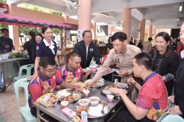 วันอังคารที่ 21 กรกฎาคม 2569 เวลา 10.00-12 30 น. นายยุทธนา มาตเจือประธานและคณะกรรมการหอการค้า ร่วมเป็นเกียรติในพิธีเปิดกิจกรรมโครงการน้ำพระทัยพระราชทาน "วันแม่แห่งชาติ ส่วนภูมิภาค 76 จังหวัด" ประจำปี 2569 ณ โรงเรียนฉะเชิงเทราปัญญานุกูล ต.ลาดขวาง