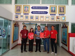 คณะผู้บริหาร ไปรษณีย์ฉะเชิงเทรา มอบของขวัญสวัสดีปีใหม่ 2567  แก่ผู้แทนประธานหอการค้าฯ เพื่อมอบให้กับประธานหอการค้าจังหวัดฉะเชิงเทรา เมื่อวันพุธที่ 17 มกราคม 2567 เวลา 10.00 น. ณ อาคารหอการค้าจังหวัดฉะเชิงเทรา 