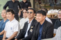 วันเสาร์ที่ 12 กันยายน 2569 เวลา 11.00 น. นายยุทธนา มาตเจือ ประธานและนายทนงศักดิ์ ทรัพย์เฟื่องฟูรองประธานหอการค้า ร่วมพิธีเปิดโครงการส่งเสริมการสร้างรายได้จากกิจกรรมอาหารปลอดภัย กิจกรรมเชื่อมโยงช่องทางการตลาดในการสร้างรายได้จากกิจการอาหารปลอดภัย ศูนย์การค