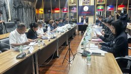 วันพุธที่ 14 ตุลาคม 2569 เวลา 16.00 น. นายยุทธนา มาตเจือ ประธานหอการค้าร่วมประชุมคณะกรรมการให้ความช่วยเหลือผู้ประสบภัยพิบัติจังหวัดฉะเชิงเทรา (ก.ช.ภ.จ.ฉช.) ครั้งที่ 6/2569   ณ ห้องประชุมพระยาศรีสุนทรโวหาร (น้อย อาจารยางกูร) ชั้น 1 ศาลากลางจังหวัดฉะเชิงเทร