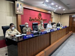 วันจันทร์ที่ 24 กรกฎาคม 2566 เวลา 9:30 น. นายพงศธร เผ่าบรรจง รองประธาน ร่วมประชุมหัวหน้าส่วนราชการประจำเตือนกรกฎาคม 2566 ในวันจันทร์ที่ 24 กรกฎาคม 2566 เวลา 9:30 น. ณ ห้องประชุมมรุพงษ์ศิริพัฒน์ ชั้น4 ศาลากลางจังหวัดฉะเชิงเทรา