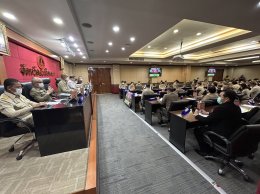 วันจันทร์ที่ 24 กรกฎาคม 2566 เวลา 9:30 น. นายพงศธร เผ่าบรรจง รองประธาน ร่วมประชุมหัวหน้าส่วนราชการประจำเตือนกรกฎาคม 2566 ในวันจันทร์ที่ 24 กรกฎาคม 2566 เวลา 9:30 น. ณ ห้องประชุมมรุพงษ์ศิริพัฒน์ ชั้น4 ศาลากลางจังหวัดฉะเชิงเทรา