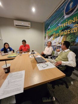 วันอังคารที่ 7 พฤศจิกายน 2566 เวลา 13.30 น. คณะทำงาน Zero Co2 ร่วมประชุมกับ สนง.ท่องเที่ยวและกีฬาจังหวัดฉะเชิงเทรา เรื่องงบประมาณสนับสนุนการจัดกิจกรรม Zero CO2 ณ ห้องประชุมสำนักงานท่องเที่ยวและกีฬาจังหวัดฉะเชิงเทรา