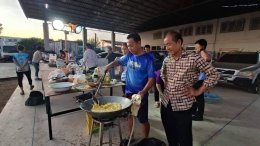 หอการค้าจังหวัดฉะเชิงเทรา จัดทำข้าวกล่อง จำนวน 1,700 กล่อง เพื่อนำไปมอบจัดเลี้ยงนักเรียนและหน่วยงานที่เข้าร่วมขบวนแห่หลวงพ่อโสธรทางบก เนื่องในพิธีเปิดงานนมัสการหลวงพ่อโสธร และงานประจำปีจังหวัดฉะเชิงเทรา เมื่อวันที่ 24 พฤศจิกายน 2566 ขอขอบคุณผู้มีจิตศรัทธา