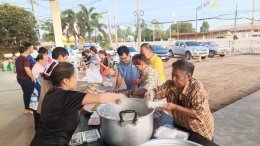 หอการค้าจังหวัดฉะเชิงเทรา จัดทำข้าวกล่อง จำนวน 1,700 กล่อง เพื่อนำไปมอบจัดเลี้ยงนักเรียนและหน่วยงานที่เข้าร่วมขบวนแห่หลวงพ่อโสธรทางบก เนื่องในพิธีเปิดงานนมัสการหลวงพ่อโสธร และงานประจำปีจังหวัดฉะเชิงเทรา เมื่อวันที่ 24 พฤศจิกายน 2566 ขอขอบคุณผู้มีจิตศรัทธา