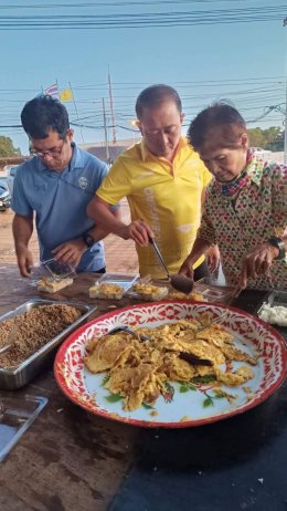 หอการค้าจังหวัดฉะเชิงเทรา จัดทำข้าวกล่อง จำนวน 1,700 กล่อง เพื่อนำไปมอบจัดเลี้ยงนักเรียนและหน่วยงานที่เข้าร่วมขบวนแห่หลวงพ่อโสธรทางบก เนื่องในพิธีเปิดงานนมัสการหลวงพ่อโสธร และงานประจำปีจังหวัดฉะเชิงเทรา เมื่อวันที่ 24 พฤศจิกายน 2566 ขอขอบคุณผู้มีจิตศรัทธา