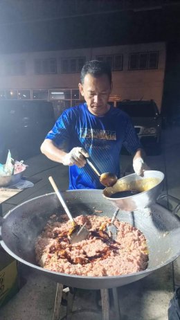 หอการค้าจังหวัดฉะเชิงเทรา จัดทำข้าวกล่อง จำนวน 1,700 กล่อง เพื่อนำไปมอบจัดเลี้ยงนักเรียนและหน่วยงานที่เข้าร่วมขบวนแห่หลวงพ่อโสธรทางบก เนื่องในพิธีเปิดงานนมัสการหลวงพ่อโสธร และงานประจำปีจังหวัดฉะเชิงเทรา เมื่อวันที่ 24 พฤศจิกายน 2566 ขอขอบคุณผู้มีจิตศรัทธา