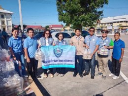 หอการค้าจังหวัดฉะเชิงเทรา มอบข้าวและอาหารกล่อง แก่ตัวแทนโรงเรียนเรียน หน่วยงาน ที่เข้าร่วมขบวนแห่หลวงพ่อโสธรทางบก เนื่องในพิธีเปิดงานนมัสการหลวงพ่อโสธร และงานประจำปีจังหวัดฉะเชิงเทรา เมื่อวันที่ 24 พฤศจิกายน 2566 รวมจำนวน 1,700 กล่อง ณ จุดมอบอาหารบริเวณศา