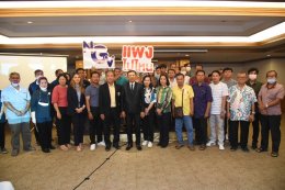 สมาคมขนส่งทางบกแห่งประเทศไทยร่วมกับหอการค้าจังหวัดฉะเชิงเทราได้รับร้องเรียนจากผู้ประกอบการรถขนส่งขนาดใหญ่จำนวนมาก เนื่องจากราคาก๊าซ NGV ที ปตท.ปรับเพิ่มสูงขึ้นสวนทางกับพลังงานตัวอื่น เช่น ดีเซล หรือค่าไฟฟ้า ที่ปรับลง จึงจัดให้มีการแถลงข่าว ในวันจันทร์ที่ 