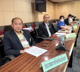 ประธานหอการค้าจังหวัดฉะเชิงเทรา พร้อมคณะกรรมการ ร่วมการประชุมคณะกรรมการร่วมภาครัฐและเอกชนเพื่อพัฒนาและแก้ไขปัญหาทางเศรษฐกิจจังหวัดฉะเชิงเทรา (กรอ.จังหวัด) ครั้งที่ 4/2566