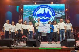 วันพฤหัสบดีที่ 12 ต.ค. 2566 เวลา 20.00 น. นายจิตรกร เผด็จศึก ประธานและคณะกรรมการหอการค้า ร่วมงานคอนเสิร์ตการกุศล จัดโดย "สมาคมการค้าธุรกิจท่องเที่ยวจังหวัดฉะเชิงเทรา" รายได้ส่วนหนึ่งนำไปสมทบทุนการศึกษา แก่เด็กยากไร้ในพื้นที่จังหวัดฉะเชิงเทรา  ณ 