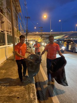 วันศุกร์ที่ 13 ตุลาคม 2566 เวลา 18:00 น หอการค้าจังหวัดฉะเชิงเทราร่วมกิจกรรมจิตอาสา เราทำดีเพื่อหัวใจ เก็บขยะ โครงการ Zero co2 ริมเขื่อนหลังวิทยาลัยอาชีวศึกษาฉะเชิงเทรา