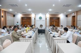 นายพงศักดิ์ เสริมศักดิ์ศศิธร รองประธานหอการค้าฯ ร่วมประชุมติดตามการดำเนินงาน โครงการแสงน้ำใจไทยทั้งชาติ เดิน วิ่ง ปั่น ป้องกันอัมพาต ครั้งที่ 9 เฉลิมพระเกียรติ จังหวัดฉะเชิงเทรา ในวันจันทร์ที่ 16 ตุลาคม 2566 เวลา 13.30 น. ณ ห้องประชุมสิริโสธรสำนักงานสาธาร