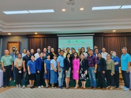 วันอังคารที่ 24 ตุลาคม 2566 เวลา 9.30 - 15.30 น. นายจอมพงษ์ ชูทับทิม เลขาธิการ นางสาวอภินันท์ภรณ์ ใต้หล้าสถาพร รองประธาน ร่วมประชุมกลุ่มย่อย จังหวัดฉะเชิงเทรา เพื่อหารือเป้าหมายและแนวทางในการบรรเทาและรับมือวิกฤตการณ์เปลี่ยนแปลงสภาพภูมิอากาศของภาคตะวันออก 